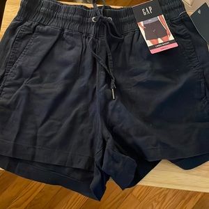 Gap women’s linen shorts